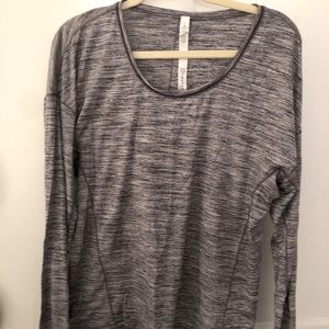 Lululemon gray long sleeve shirt with thumb holes
